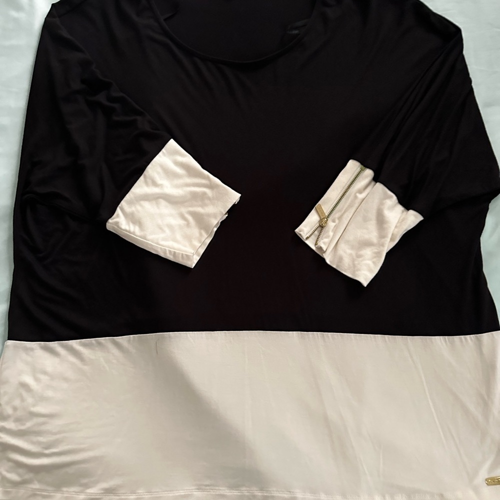 Calvin Klein Women's top NWOT